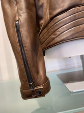 Carica l'immagine nel visualizzatore di Gallery, Giacca in pelle / 2 colori