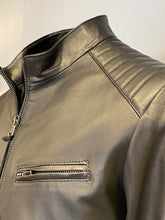 Carica l'immagine nel visualizzatore di Gallery, Giacca in pelle / 2 colori