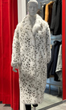 Load image into Gallery viewer, Eco-pelliccia
